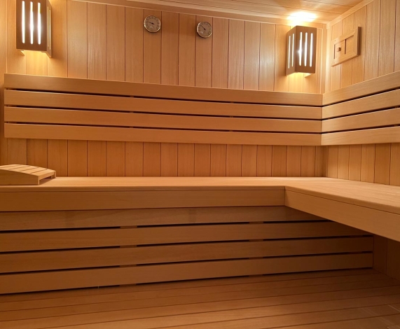 Zalety i praktyczne porady dotyczące sauny w domu